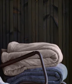 Couverture polaire gris carbone