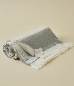 Fouta rayures noires