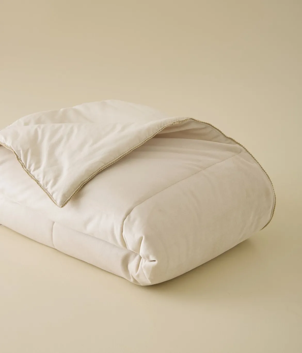 Jeté de lit Daïna beige épeautre