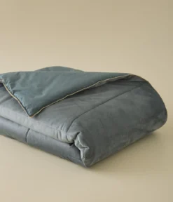 Jeté de lit Daïna gris orage