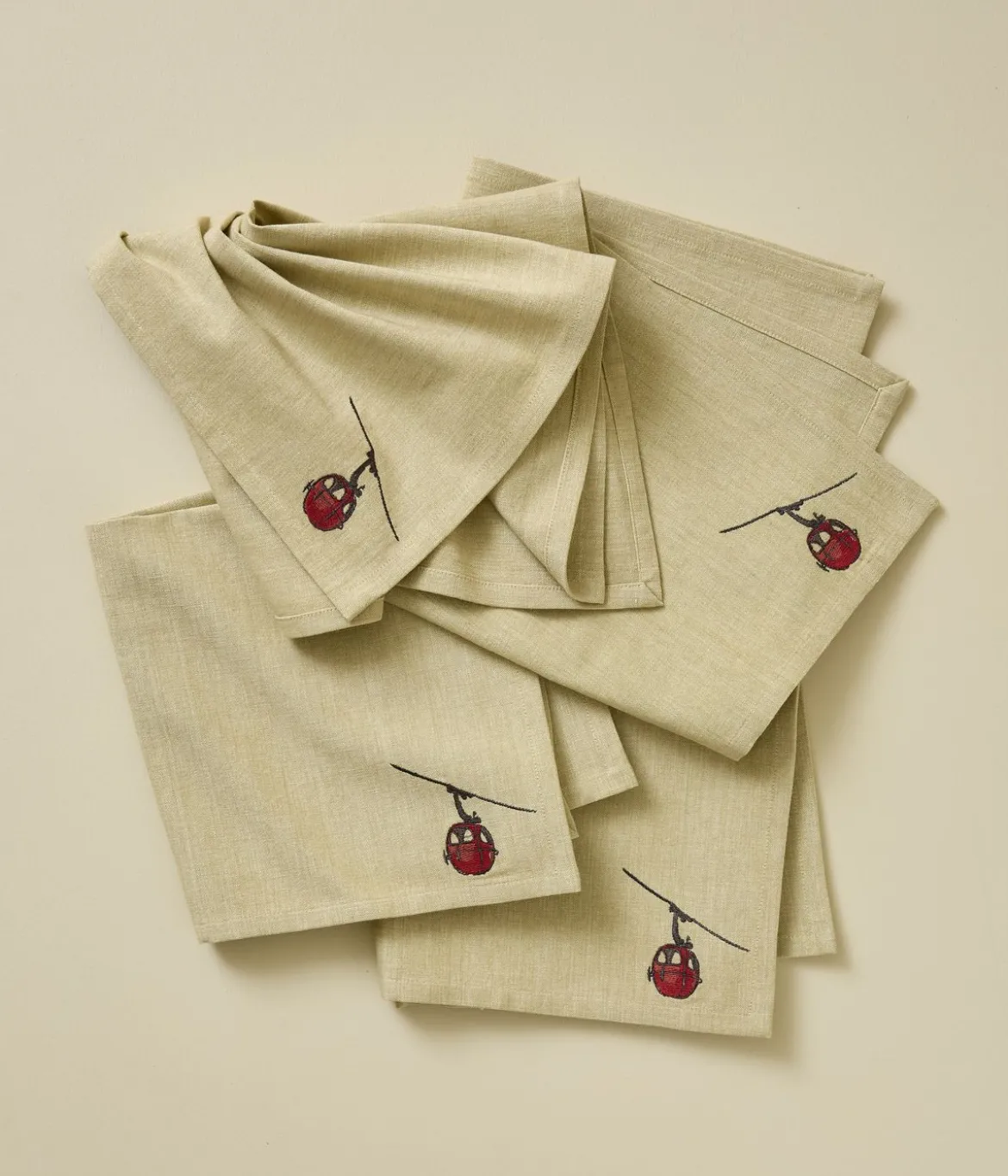 Lot de 4 serviettes de table brodées Rdv au sommet