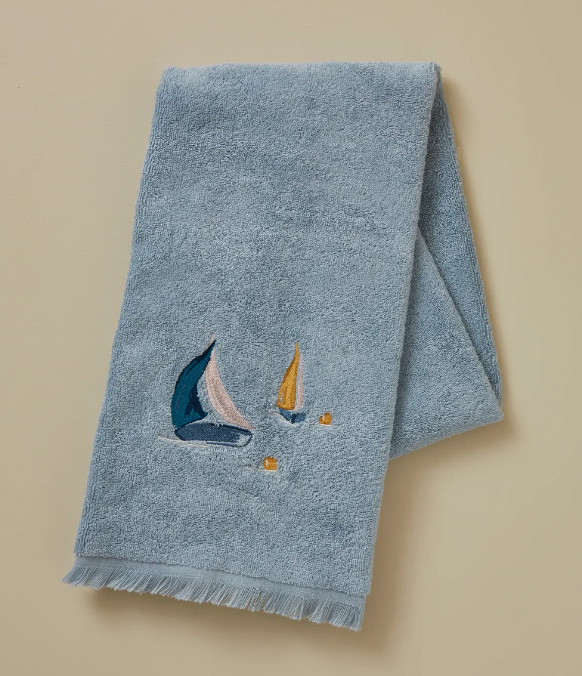 Serviette brodée Au large mer du nord