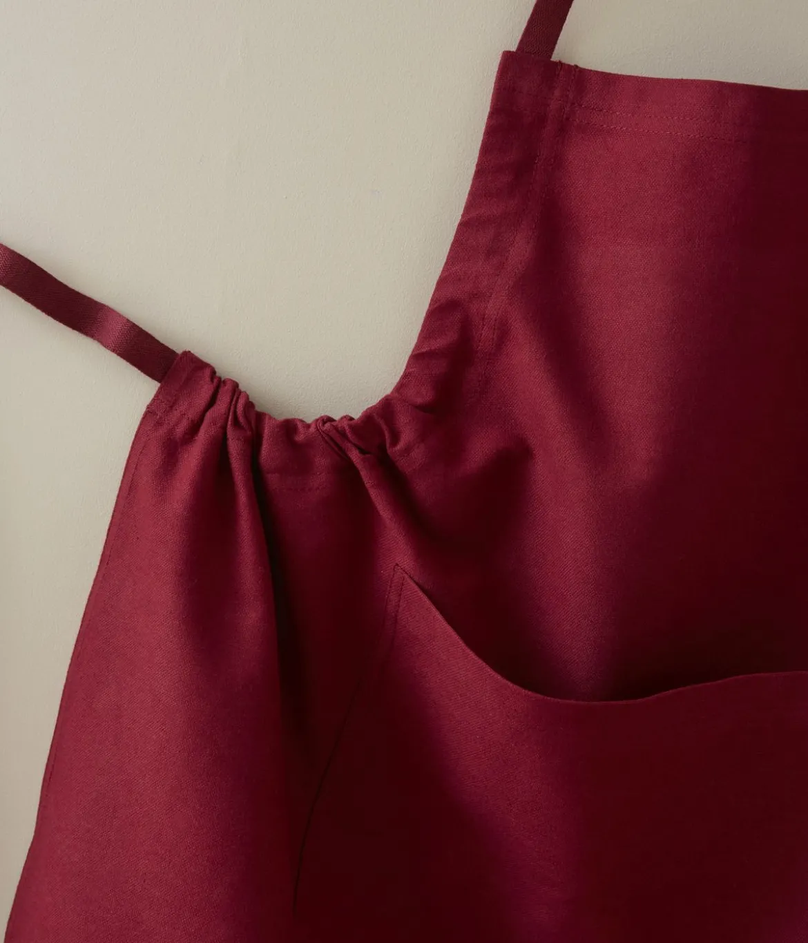 Tablier Aux petits oignons bordeaux